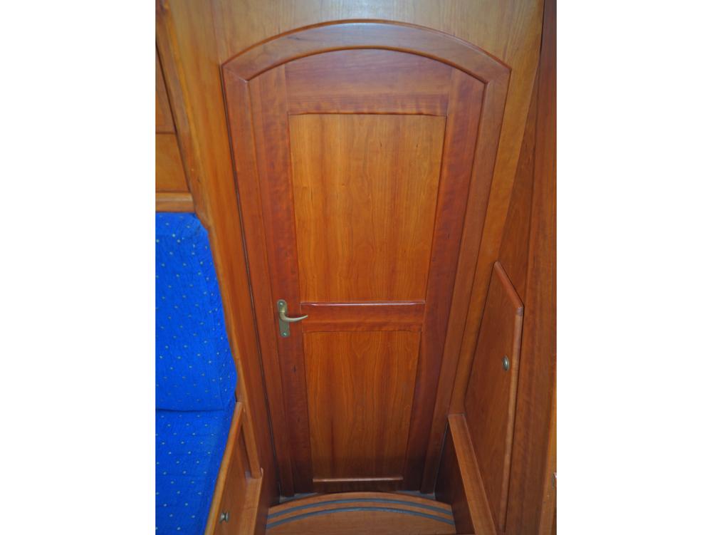 Aft cabin, Accommodation